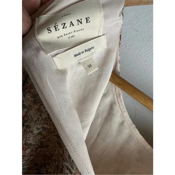 Sezane dress with some flaws. Floral print size 6 - Picture 7 of 7